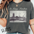 Load image into Gallery viewer, Vintage London Graphic Tee